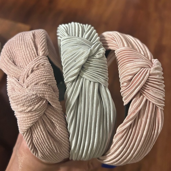 3 PIECE HEADBAND BUNDLE  from my closet New Headbands Mystery Box gifts NEW - Picture 4 of 16